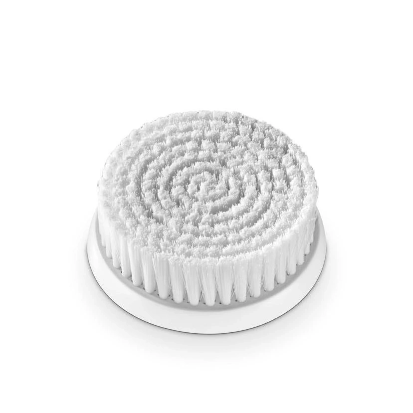 Ein weißer Bürstenkopf mit spiralförmigen Borsten auf weißem Hintergrund.